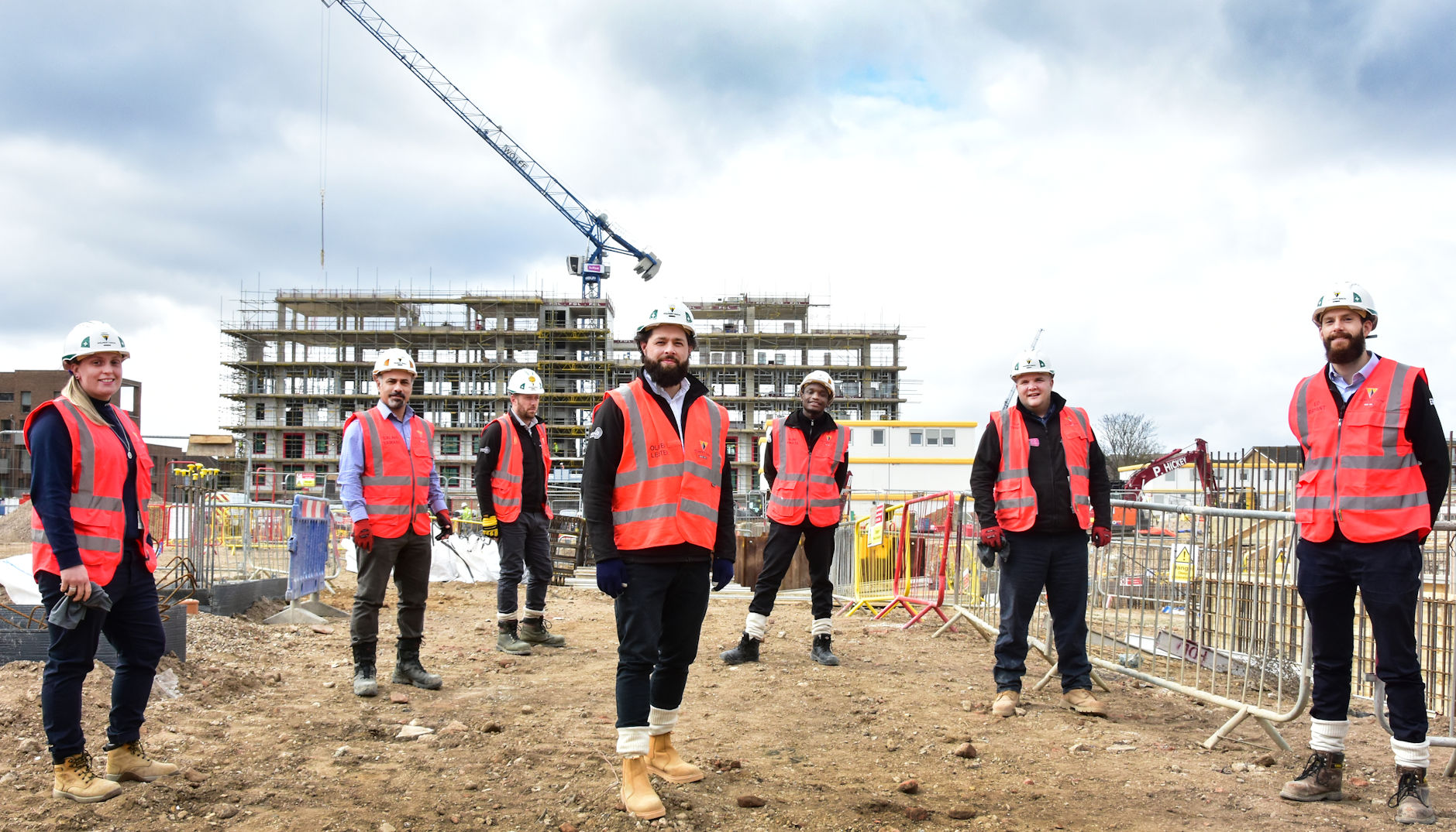 Willmott Dixon team at Gascoigne estate - mid.jpg