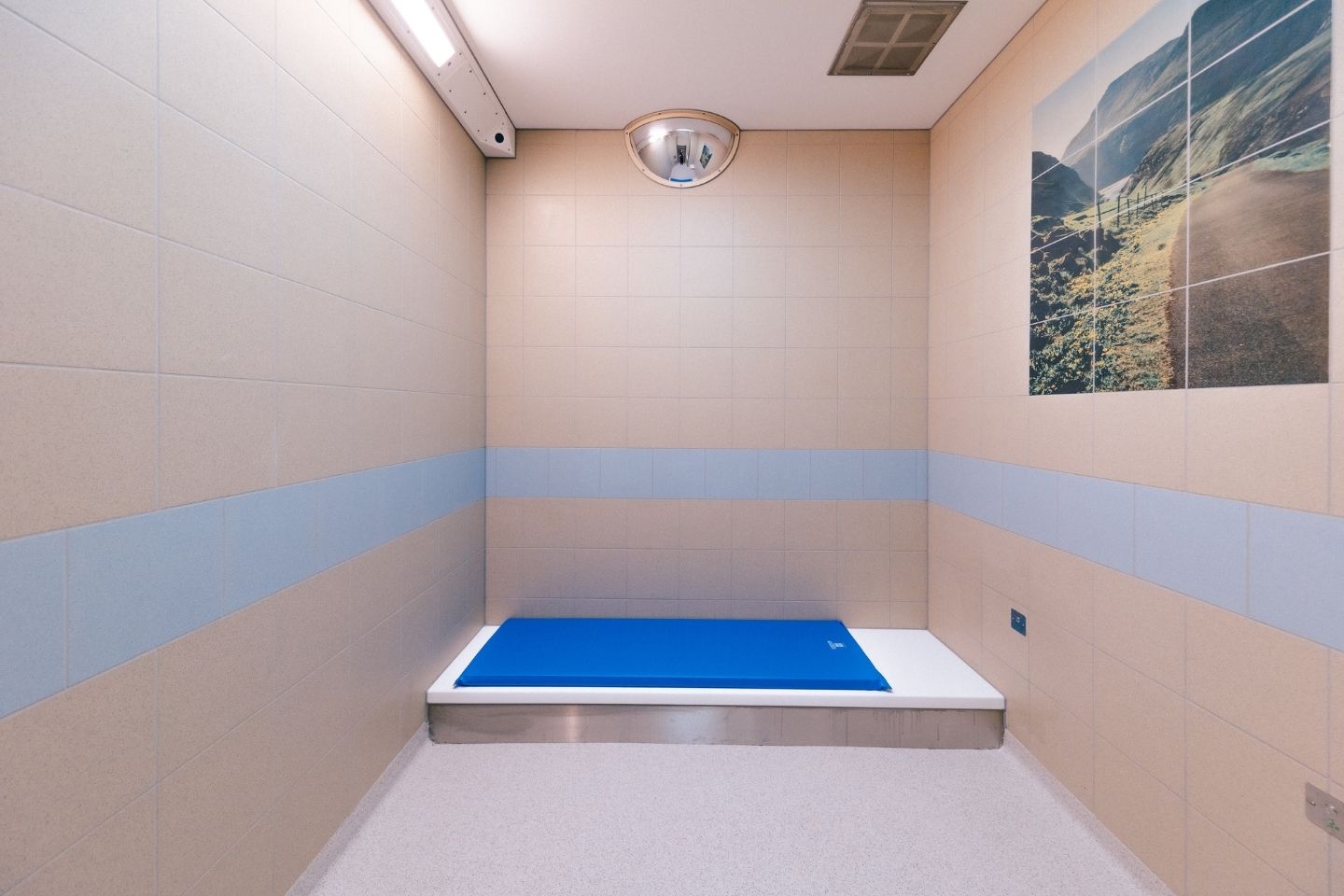 Nottinghamshire police custody suite body image 3.jpg