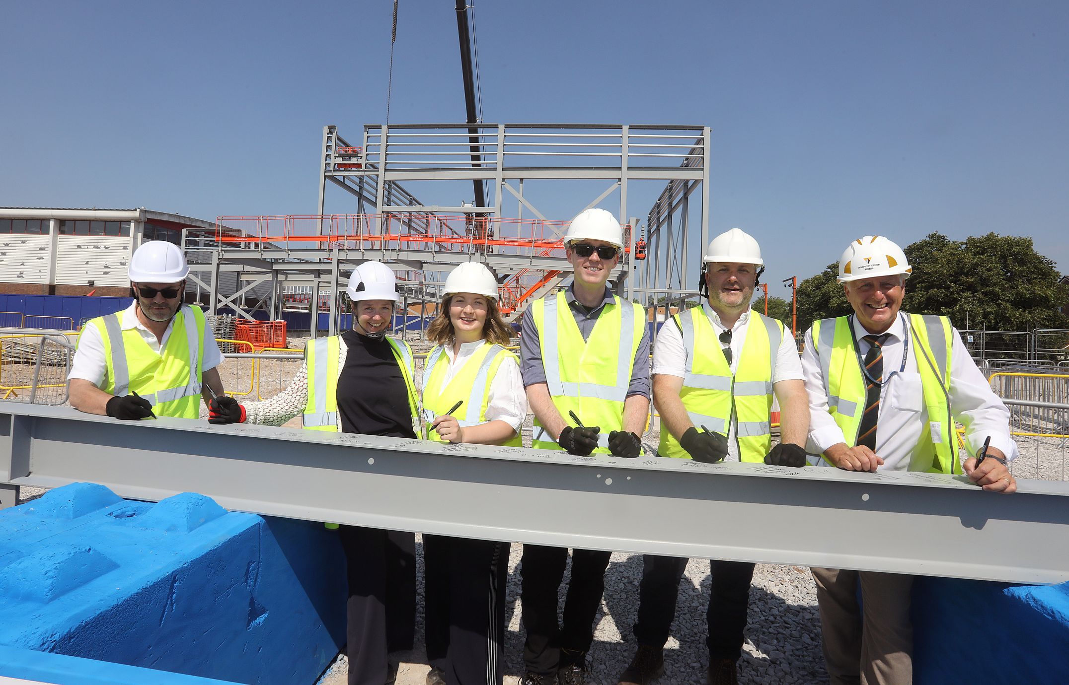 Mosslands Steel Signing_37.JPG