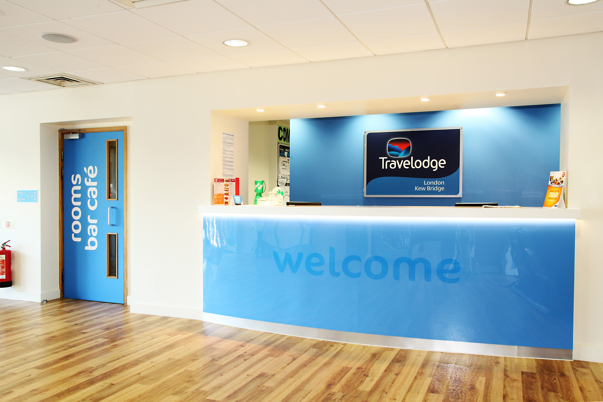 Travelodge Kew reception